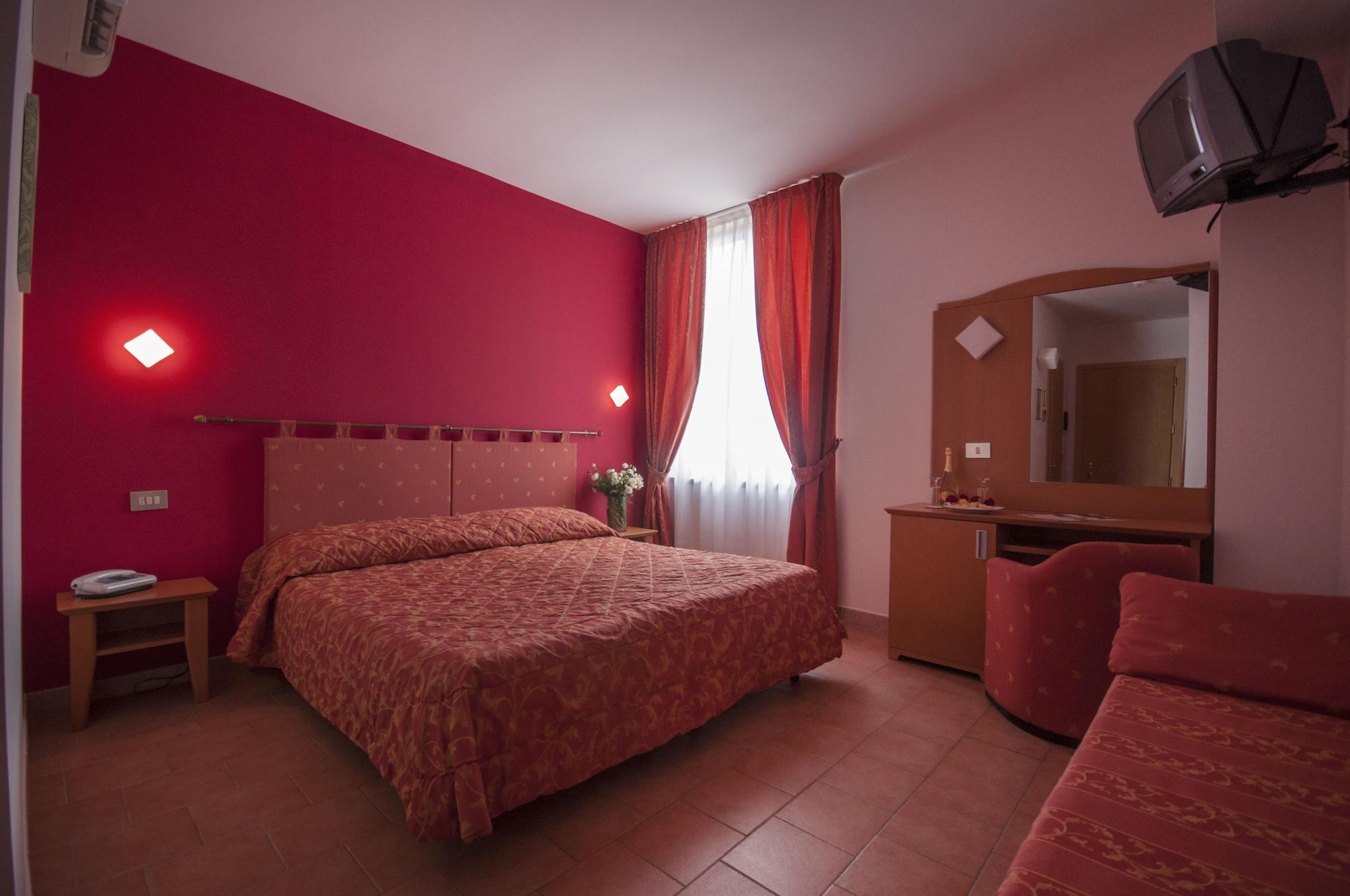 Hotel Villa Paradiso Passignano sul Trasimeno Exterior foto
