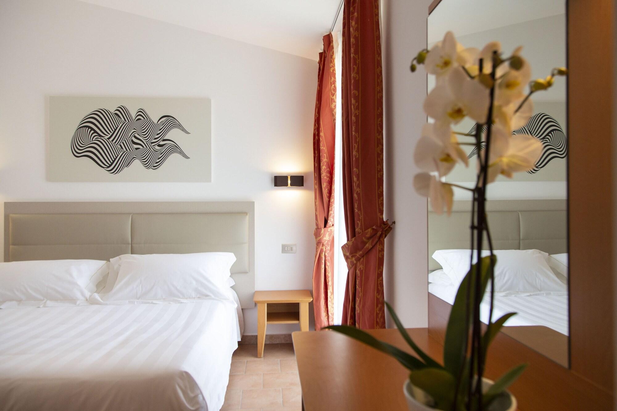 Hotel Villa Paradiso Passignano sul Trasimeno Exterior foto