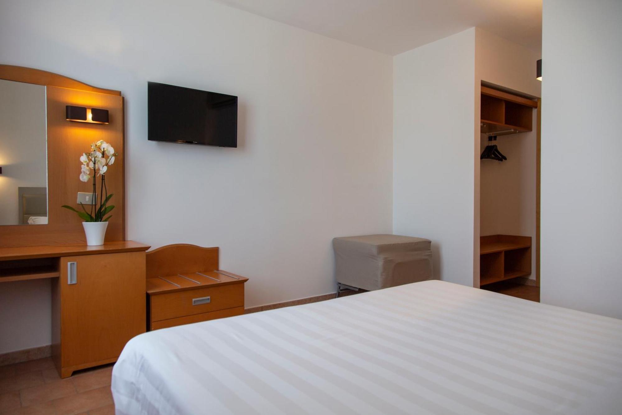 Hotel Villa Paradiso Passignano sul Trasimeno Zimmer foto