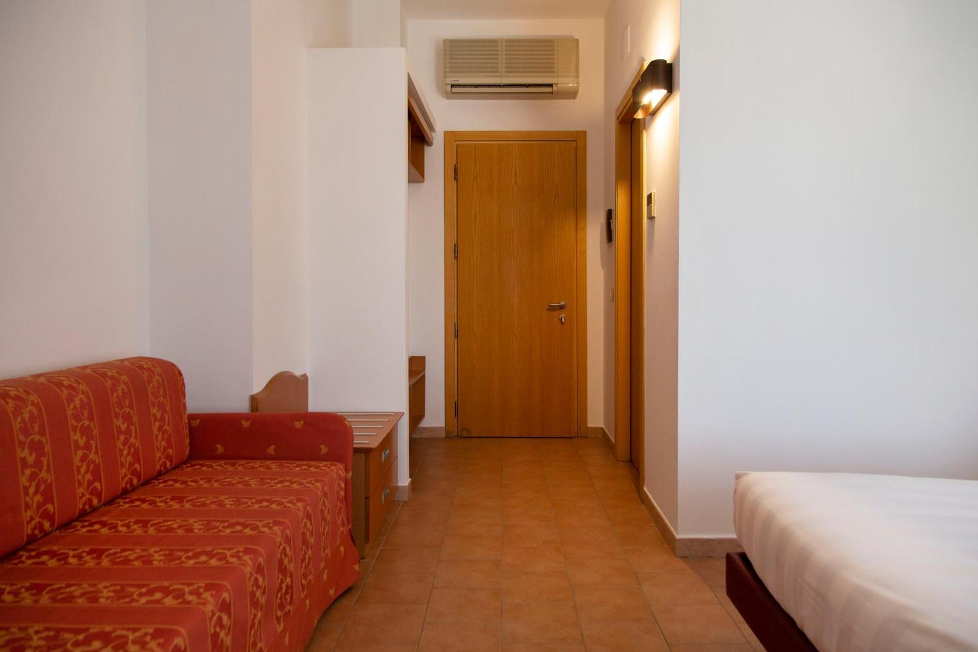 Hotel Villa Paradiso Passignano sul Trasimeno Zimmer foto
