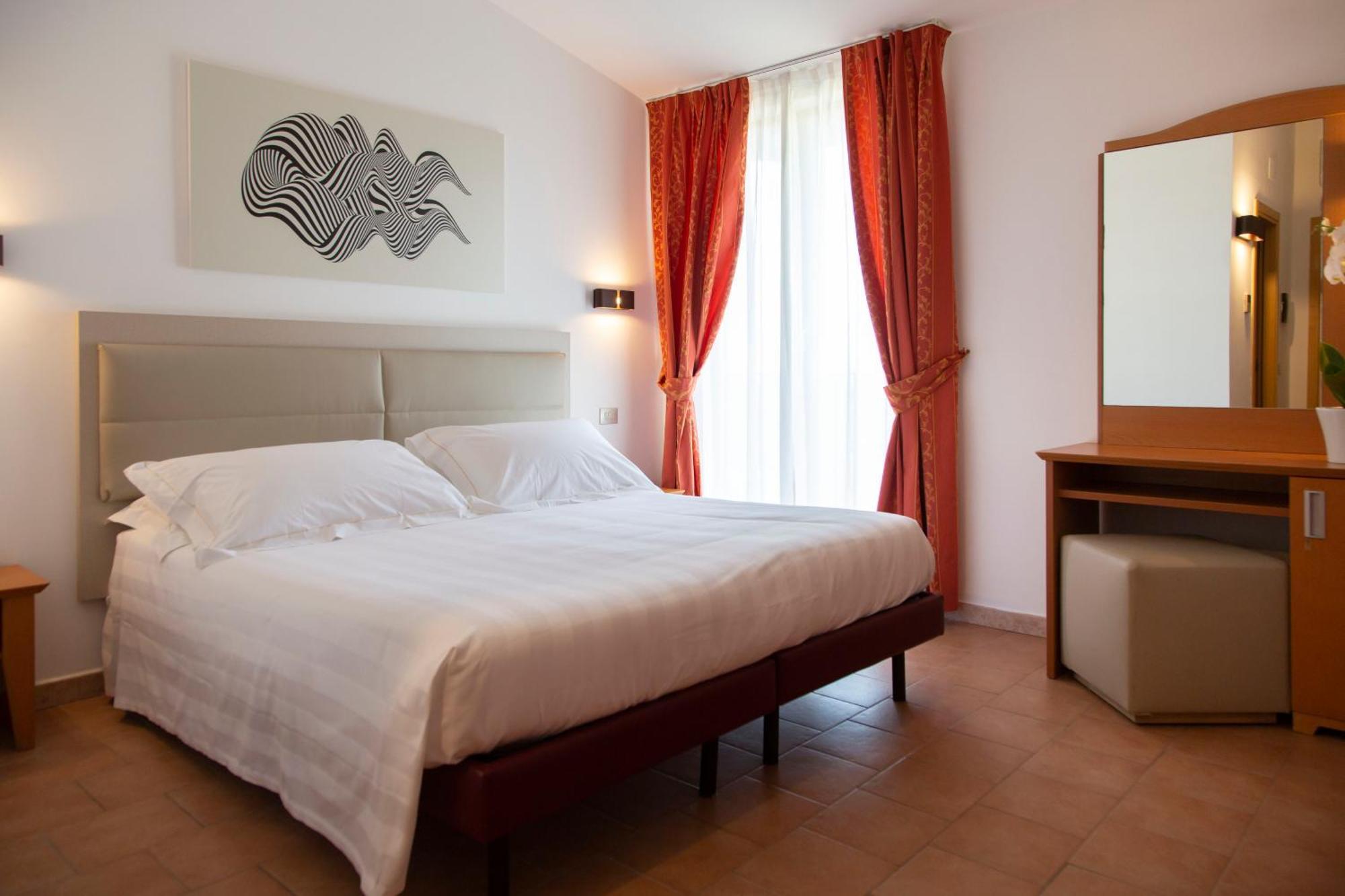 Hotel Villa Paradiso Passignano sul Trasimeno Zimmer foto